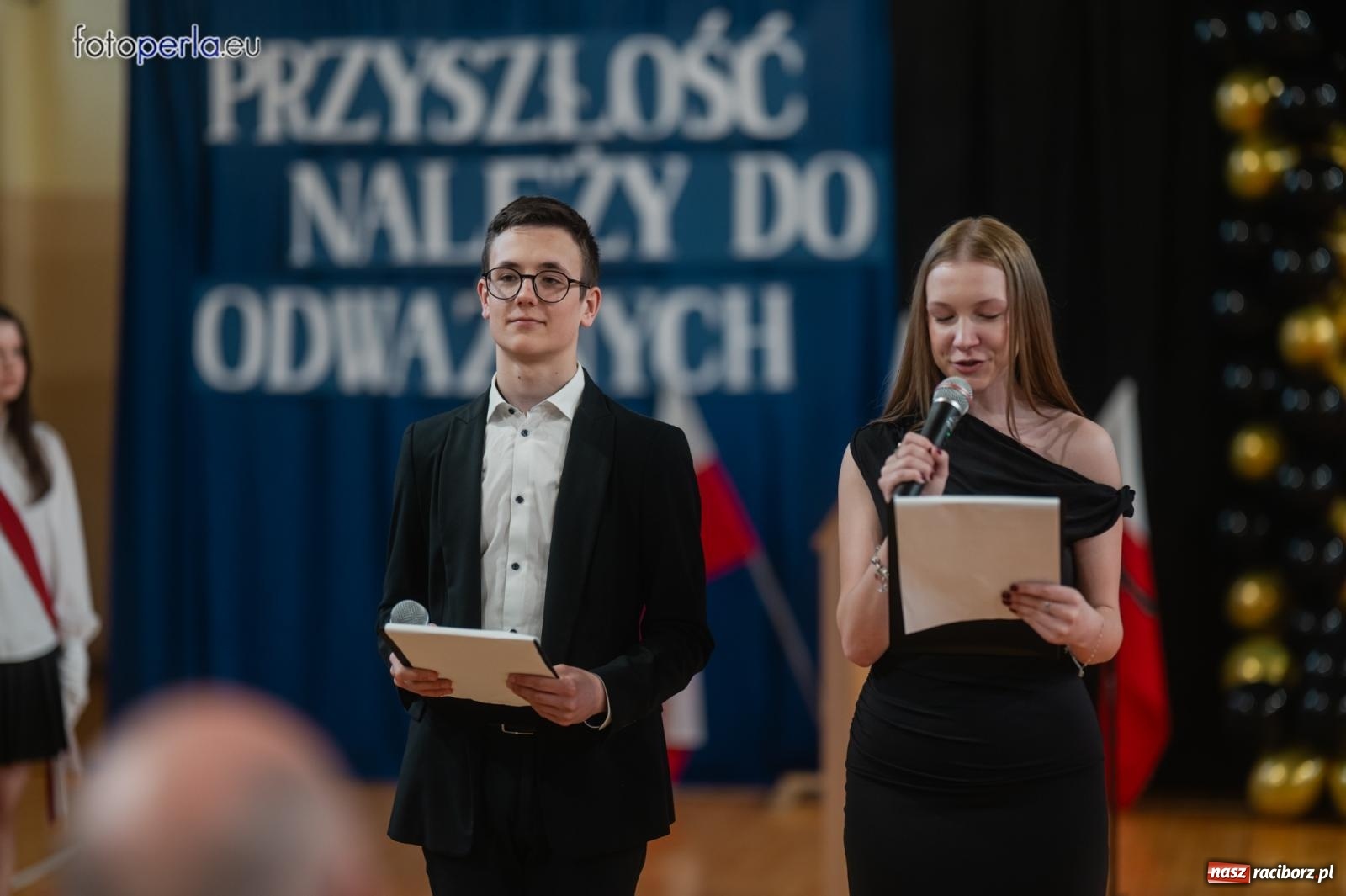 Zdjęcie w galerii na portalu naszraciborz.pl: II LO żegna swoich maturzystów. Są gotowi do podboju świata wiadomości z regionu