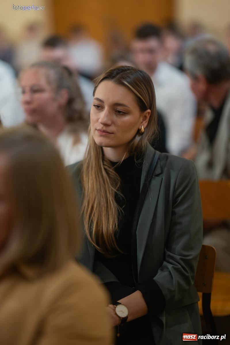 Zdjęcie w galerii na portalu naszraciborz.pl: II LO żegna swoich maturzystów. Są gotowi do podboju świata wiadomości z regionu