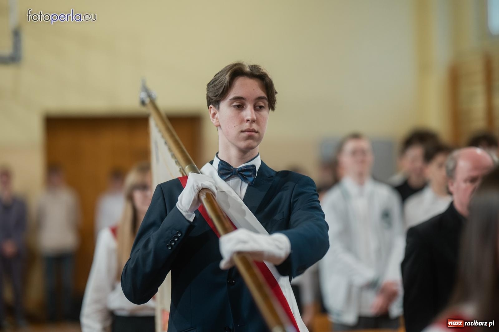 Zdjęcie w galerii na portalu naszraciborz.pl: II LO żegna swoich maturzystów. Są gotowi do podboju świata wiadomości z regionu