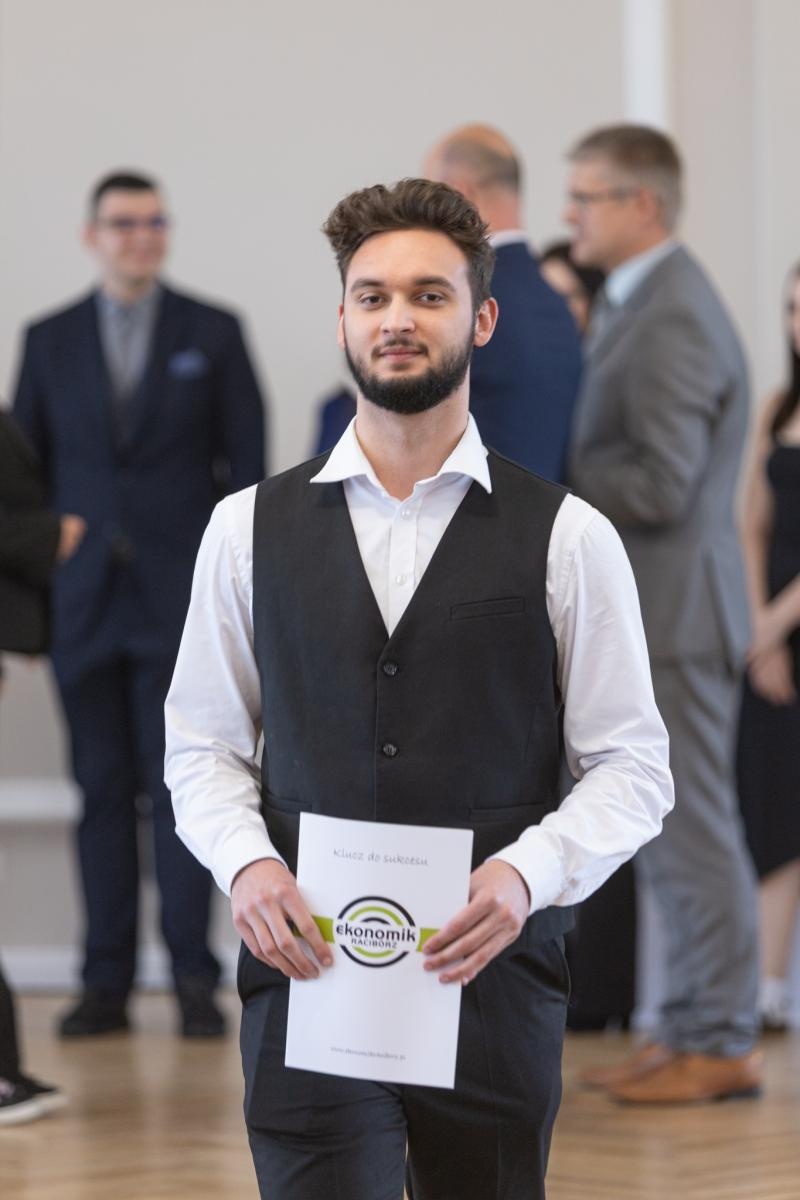 Zdjęcie w galerii na portalu naszraciborz.pl: Pożegnanie rocznika 2020/2025 w Zespole Szkół Ekonomicznych wiadomości z regionu