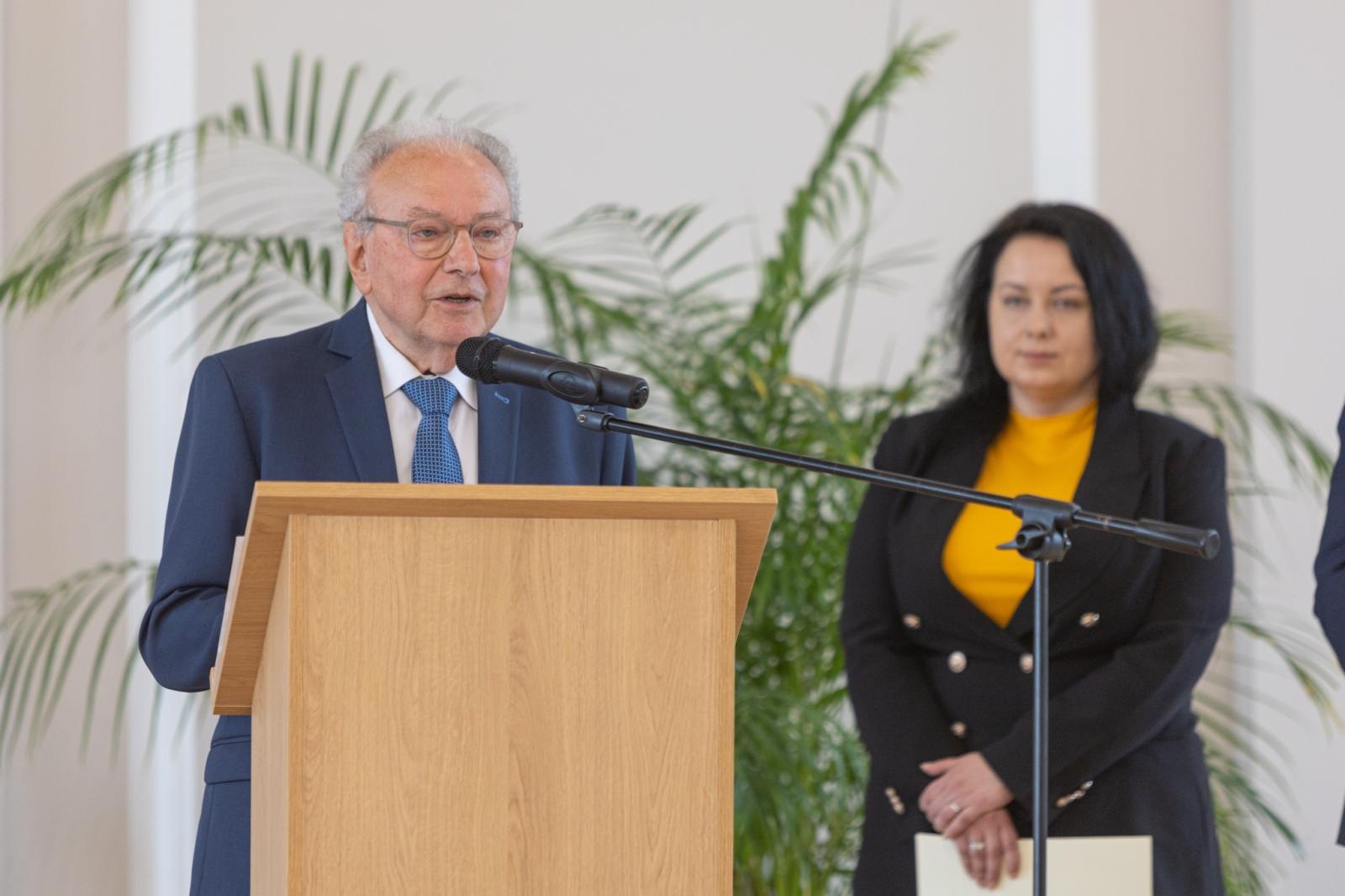 Zdjęcie w galerii na portalu naszraciborz.pl: Pożegnanie rocznika 2020/2025 w Zespole Szkół Ekonomicznych wiadomości z regionu