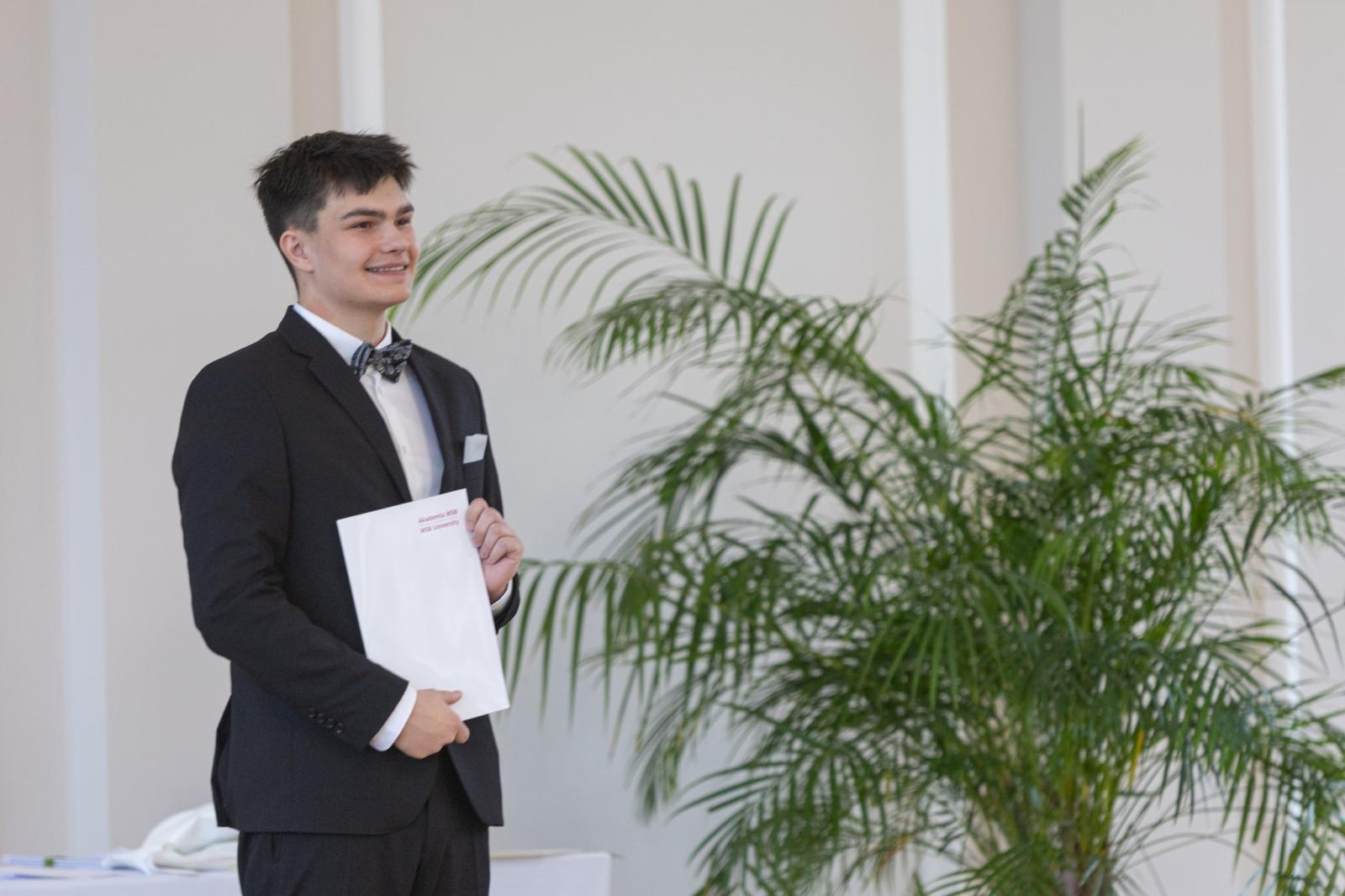 Zdjęcie w galerii na portalu naszraciborz.pl: Pożegnanie rocznika 2020/2025 w Zespole Szkół Ekonomicznych wiadomości z regionu