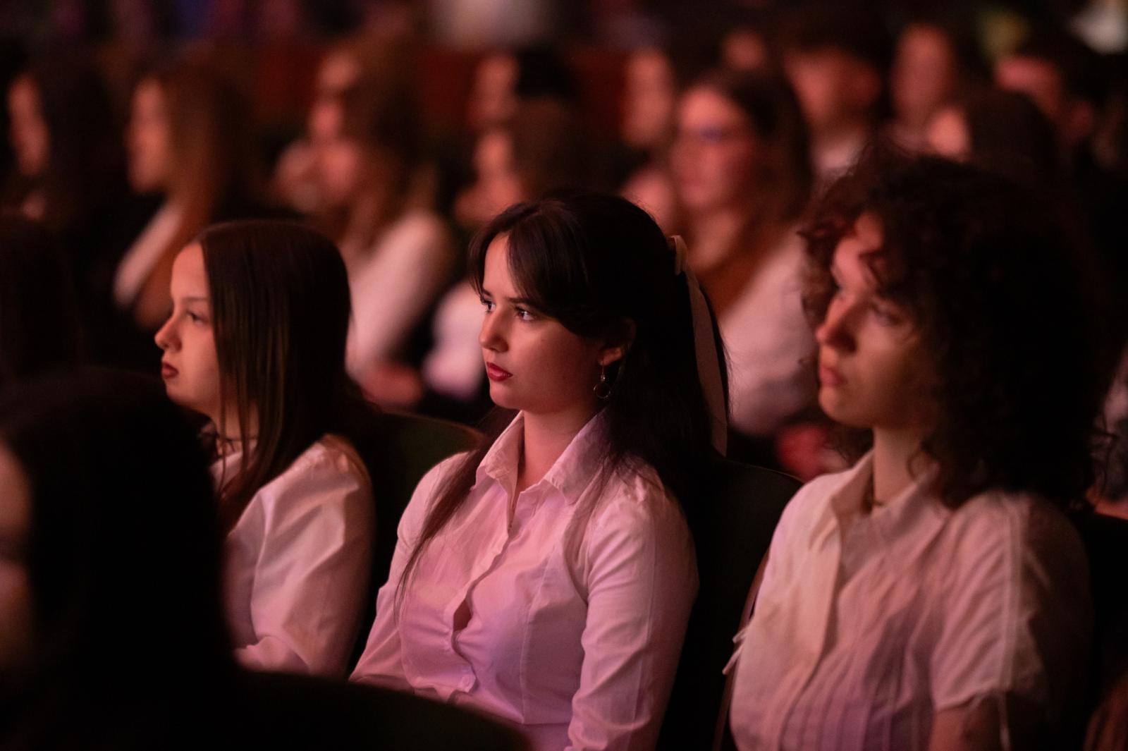 Zdjęcie w galerii na portalu naszraciborz.pl: Pożegnanie absolwentów Kasprowicza w RCK wiadomości z regionu