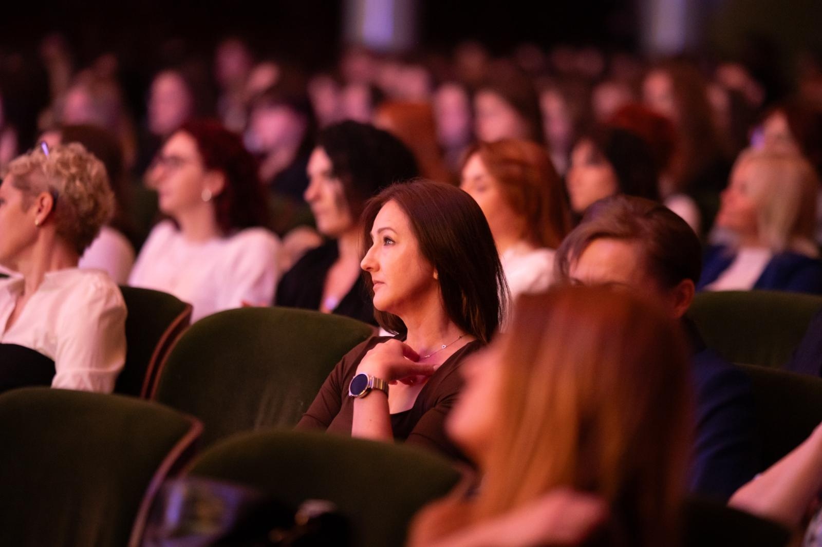 Zdjęcie w galerii na portalu naszraciborz.pl: Pożegnanie absolwentów Kasprowicza w RCK wiadomości z regionu