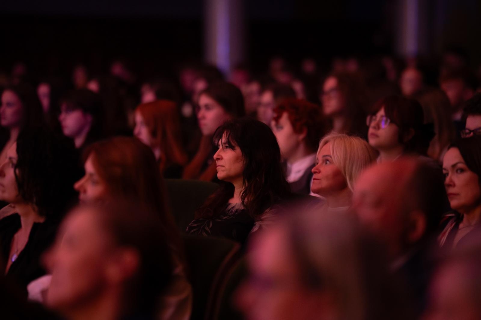 Zdjęcie w galerii na portalu naszraciborz.pl: Pożegnanie absolwentów Kasprowicza w RCK wiadomości z regionu