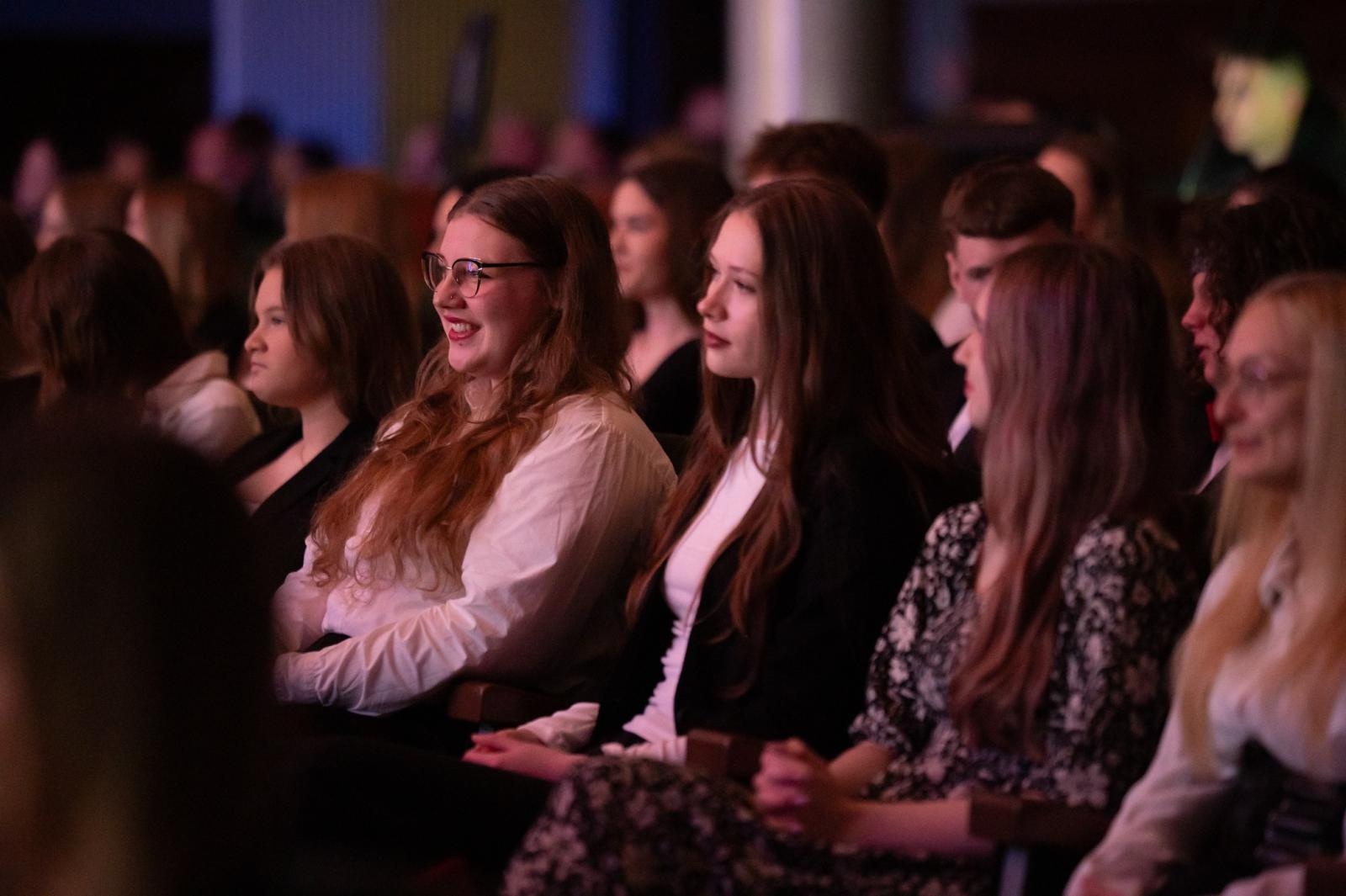Zdjęcie w galerii na portalu naszraciborz.pl: Pożegnanie absolwentów Kasprowicza w RCK wiadomości z regionu