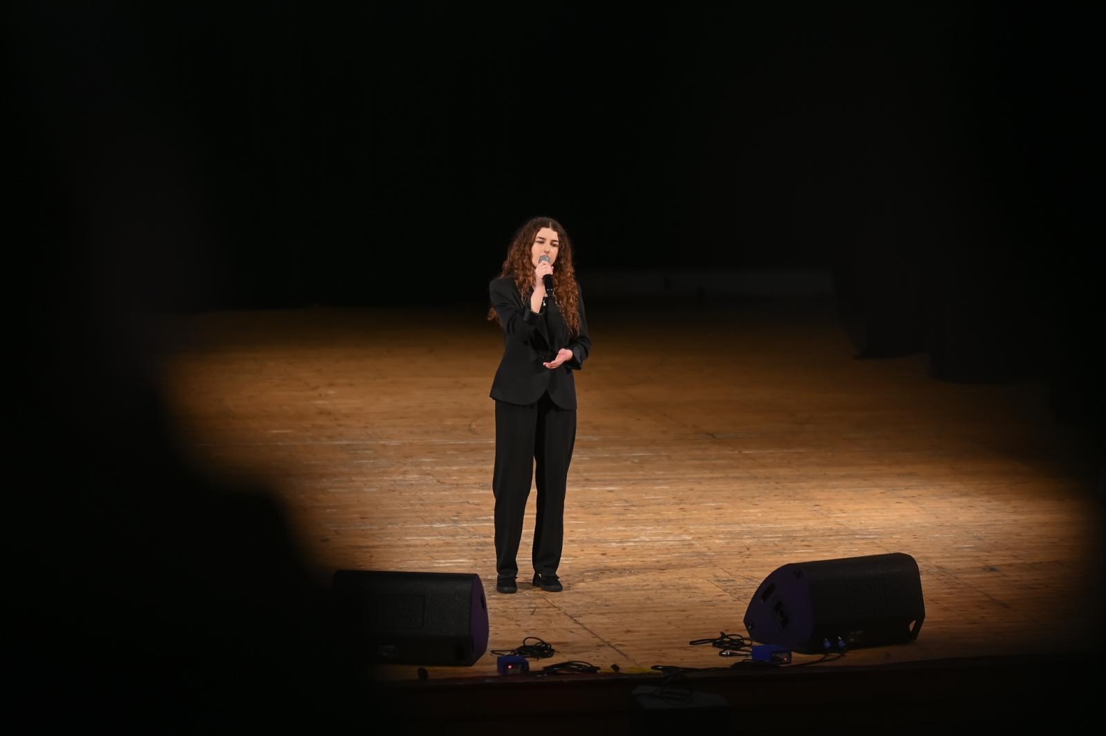 Zdjęcie w galerii na portalu naszraciborz.pl: Pożegnanie absolwentów Kasprowicza w RCK wiadomości z regionu