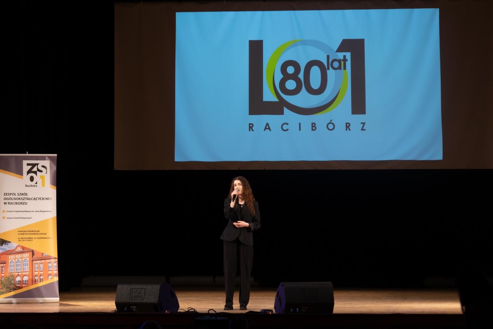 Zdjęcie w galerii na portalu naszraciborz.pl: Pożegnanie absolwentów Kasprowicza w RCK wiadomości z regionu