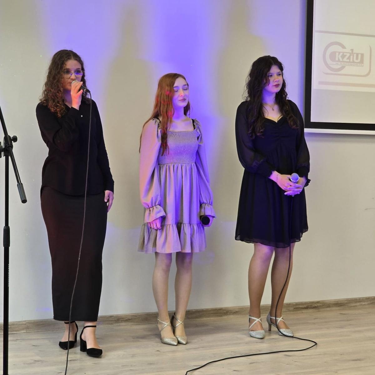 Zdjęcie w galerii na portalu naszraciborz.pl: CKZiU nr 1. Świadectwa wręczone, Oskary rozdane! wiadomości z regionu