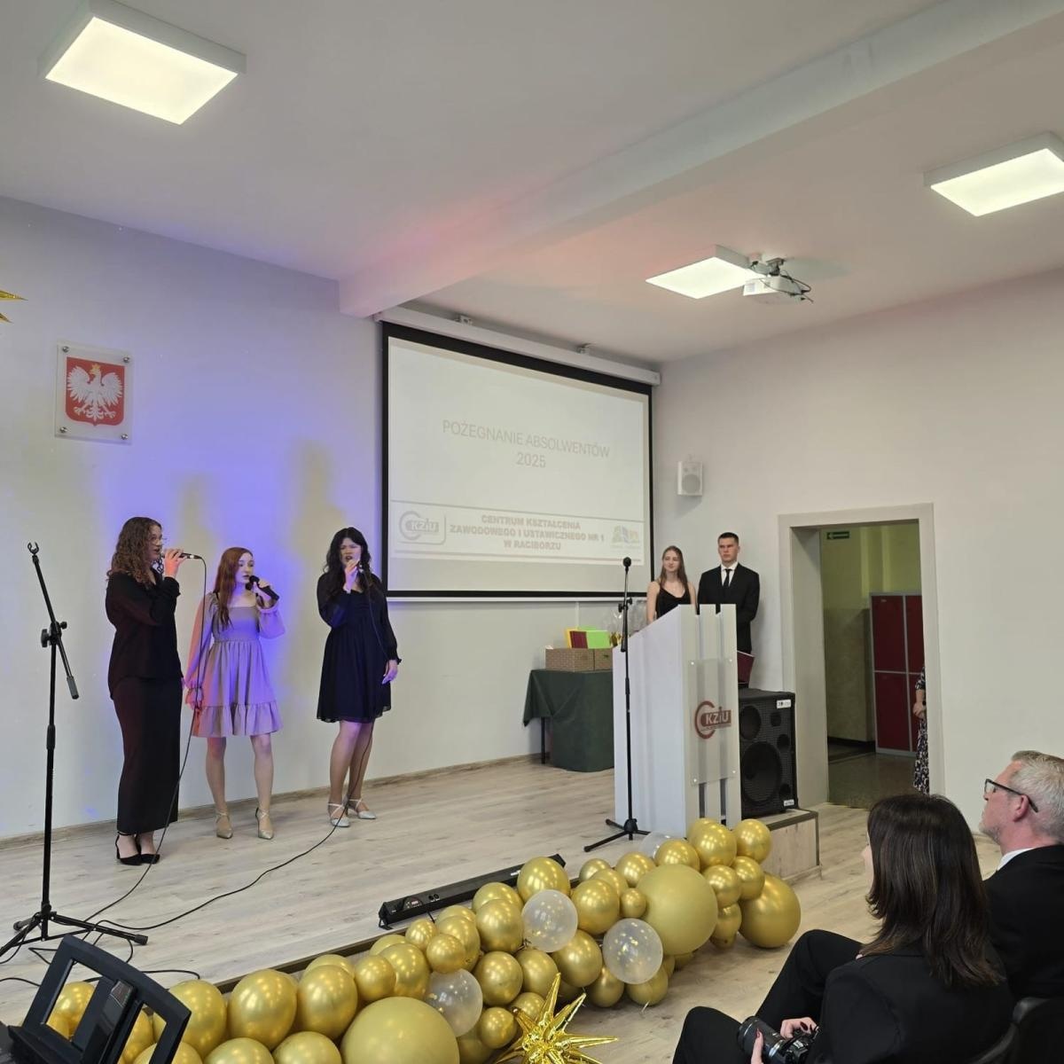 Zdjęcie w galerii na portalu naszraciborz.pl: CKZiU nr 1. Świadectwa wręczone, Oskary rozdane! wiadomości z regionu