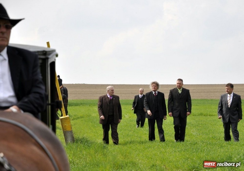 Zdjęcie w galerii na portalu naszraciborz.pl: Bieńkowicki obchód pól AD 2011 wiadomości z regionu