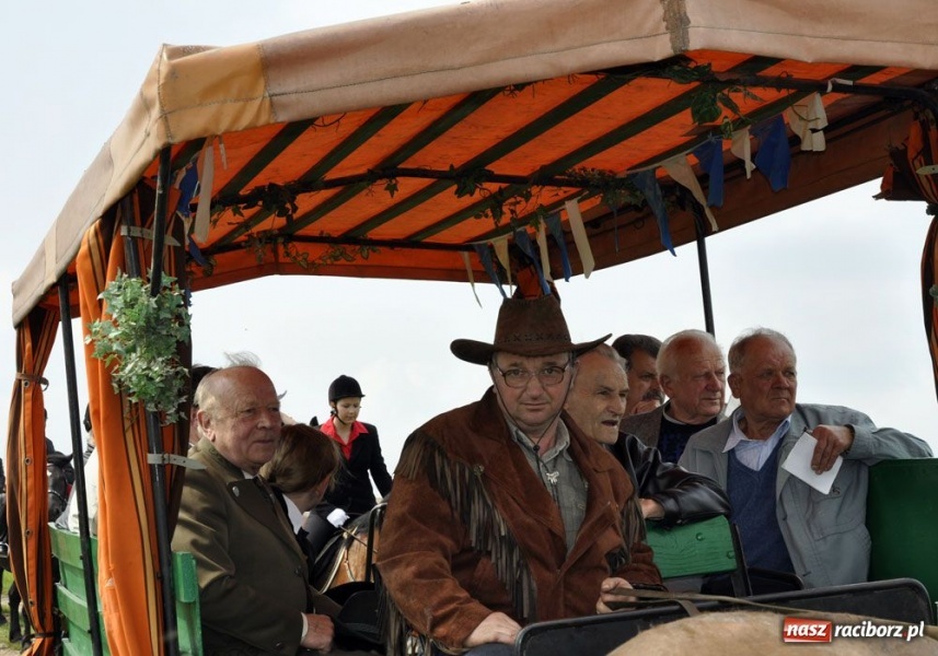 Zdjęcie w galerii na portalu naszraciborz.pl: Bieńkowicki obchód pól AD 2011 wiadomości z regionu