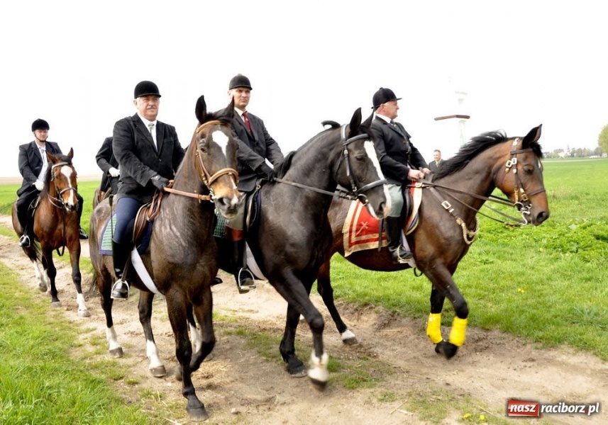 Zdjęcie w galerii na portalu naszraciborz.pl: Bieńkowicki obchód pól AD 2011 wiadomości z regionu