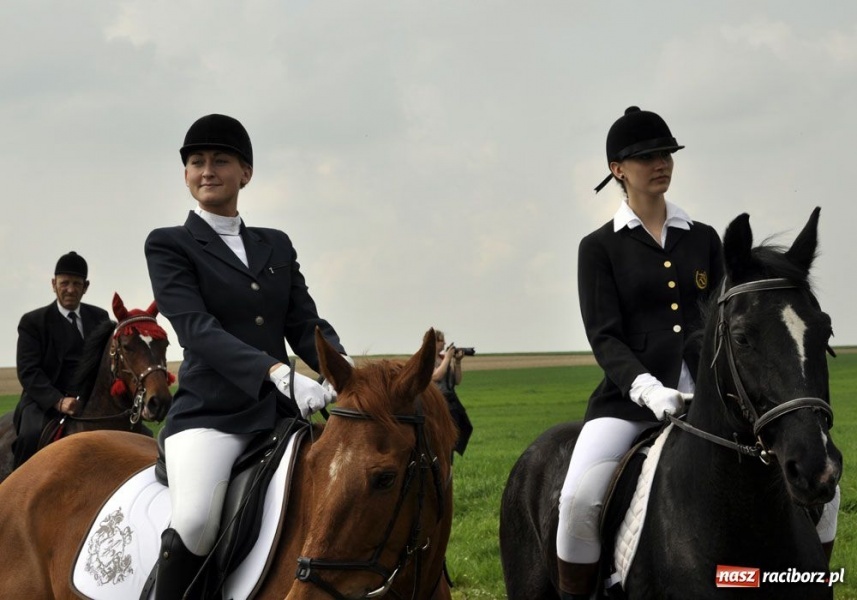 Zdjęcie w galerii na portalu naszraciborz.pl: Bieńkowicki obchód pól AD 2011 wiadomości z regionu