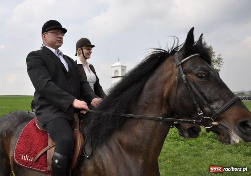 Zdjęcie w galerii na portalu naszraciborz.pl: Bieńkowicki obchód pól AD 2011 wiadomości z regionu