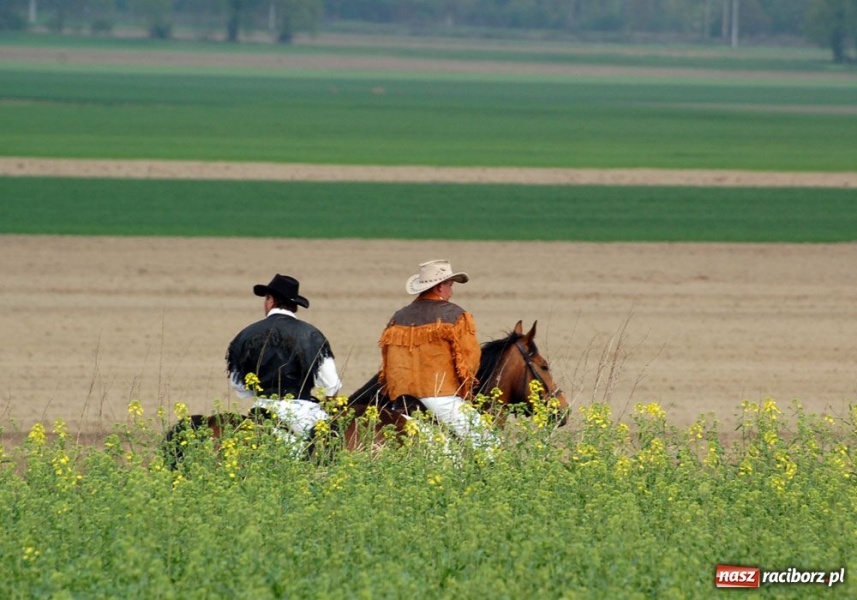 Zdjęcie w galerii na portalu naszraciborz.pl: Bieńkowicki obchód pól AD 2011 wiadomości z regionu