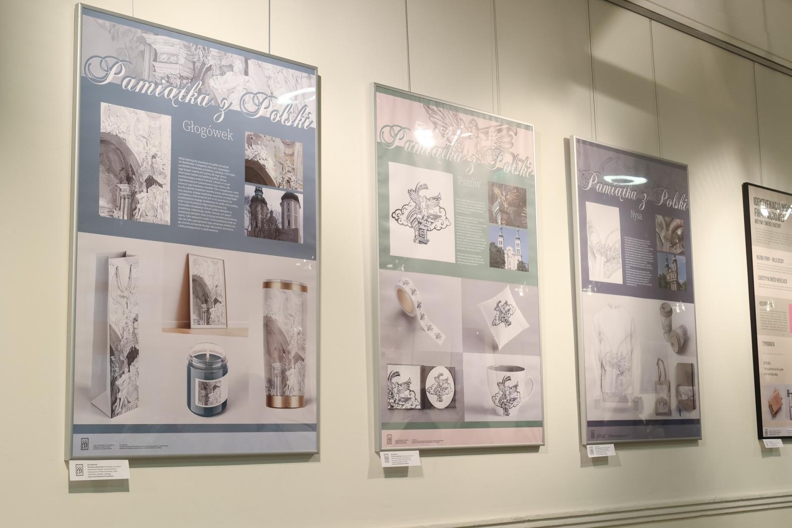 Zdjęcie w galerii na portalu naszraciborz.pl: Wernisaż absolwentów Liceum Sztuk Plastycznych w Raciborskim Centrum Kultury wiadomości z regionu