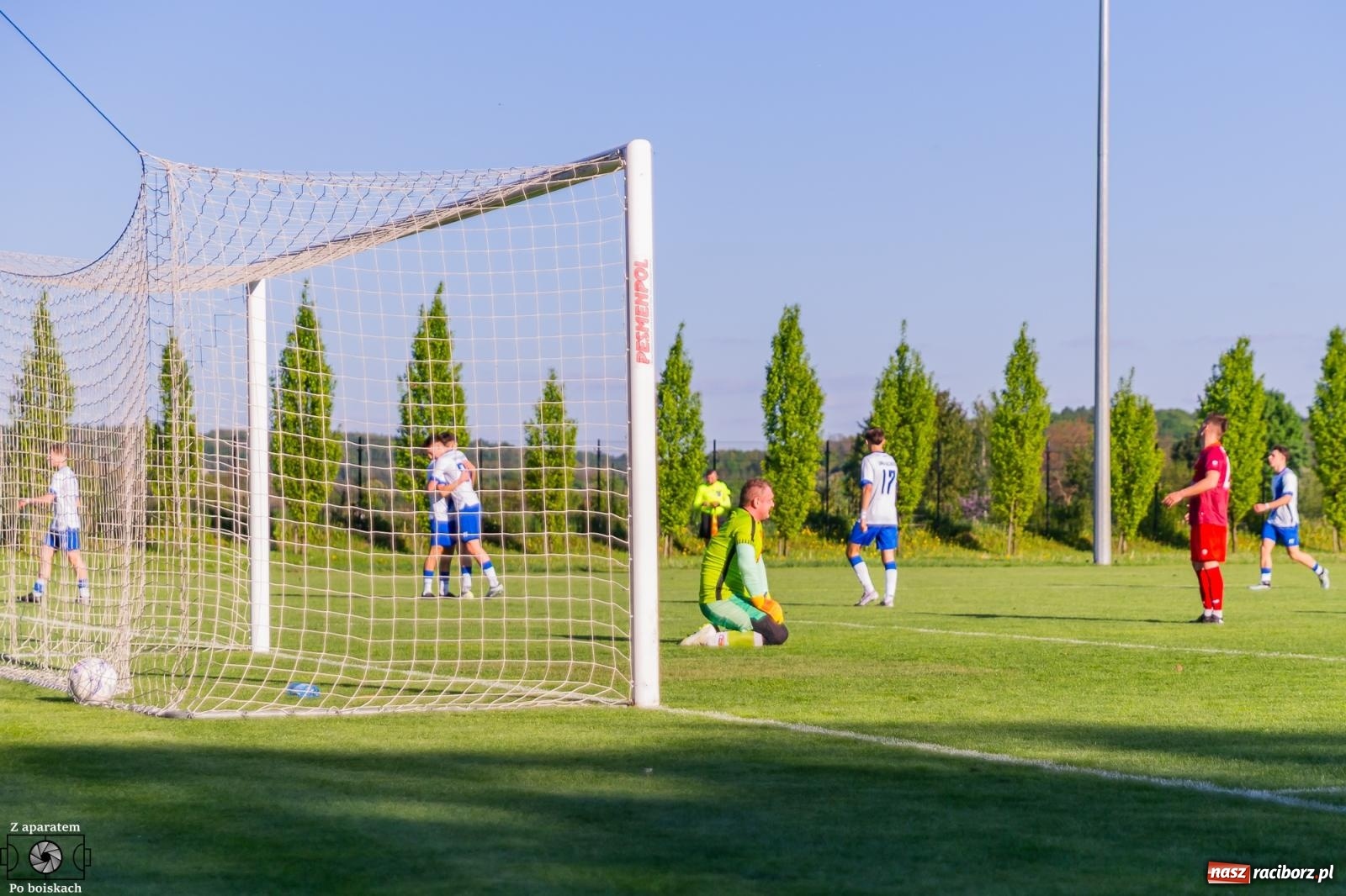Zdjęcie w galerii na portalu naszraciborz.pl: Osiem do zera! Unia Racibórz żegna z Czernicy outsidera [FOTO] wiadomości z regionu