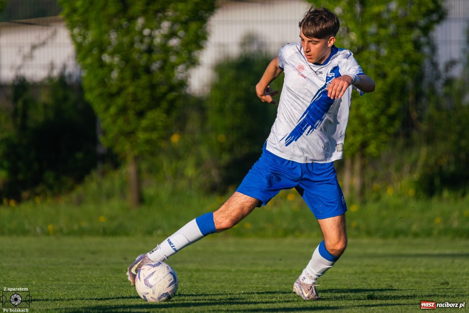 Zdjęcie w galerii na portalu naszraciborz.pl: Osiem do zera! Unia Racibórz żegna z Czernicy outsidera [FOTO] wiadomości z regionu