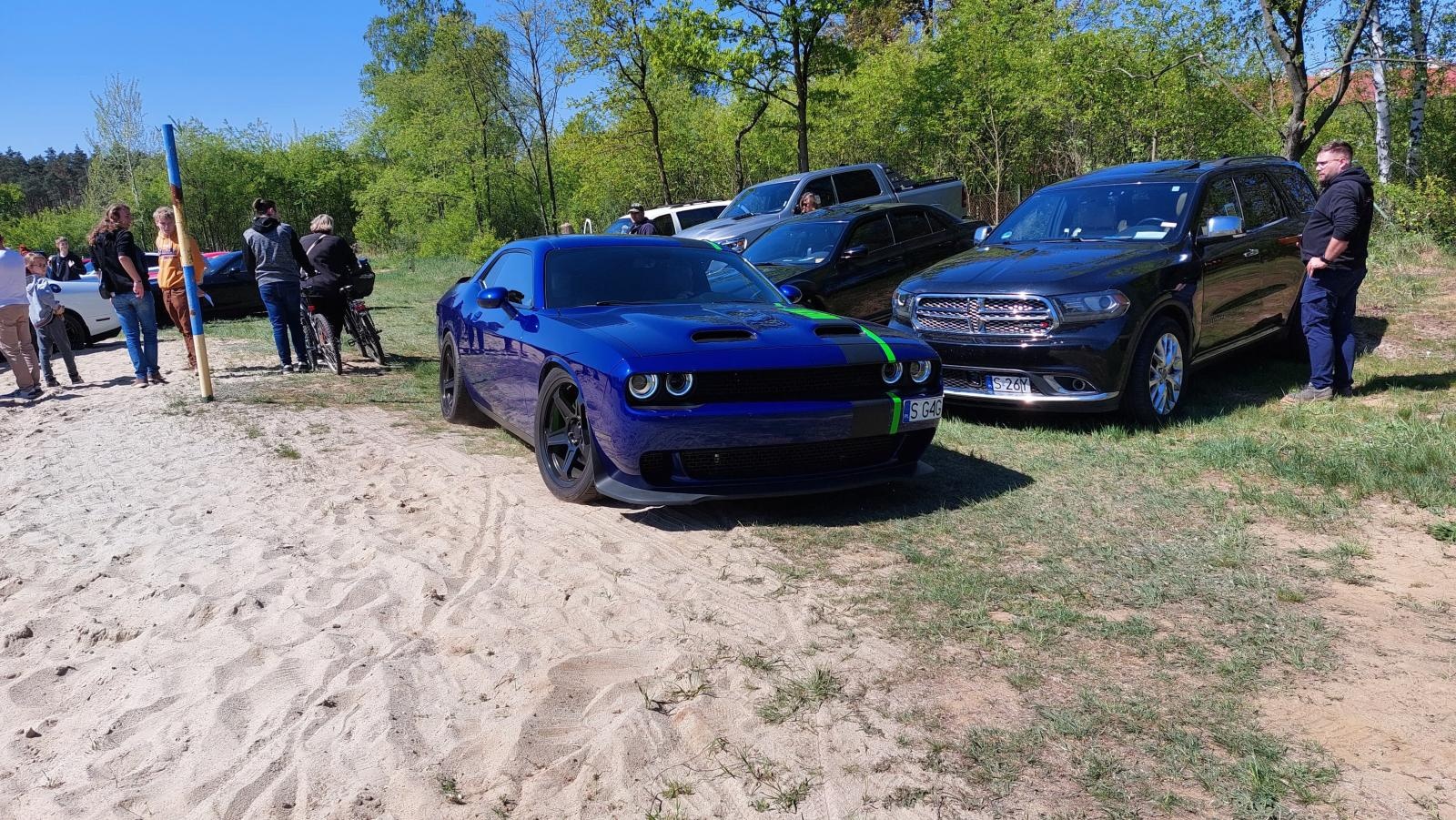 Zdjęcie w galerii na portalu naszraciborz.pl: Perełki amerykańskiej motoryzacji opanowały kuźniański Wodnik wiadomości z regionu