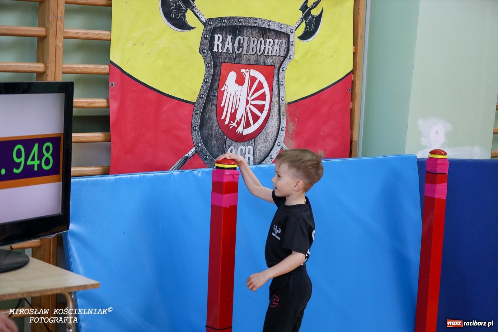 Zdjęcie w galerii na portalu naszraciborz.pl: Ponad 100 młodych zawodników na Mistrzostwach Śląska Ninja Monkey Kids w Raciborzu wiadomości z regionu