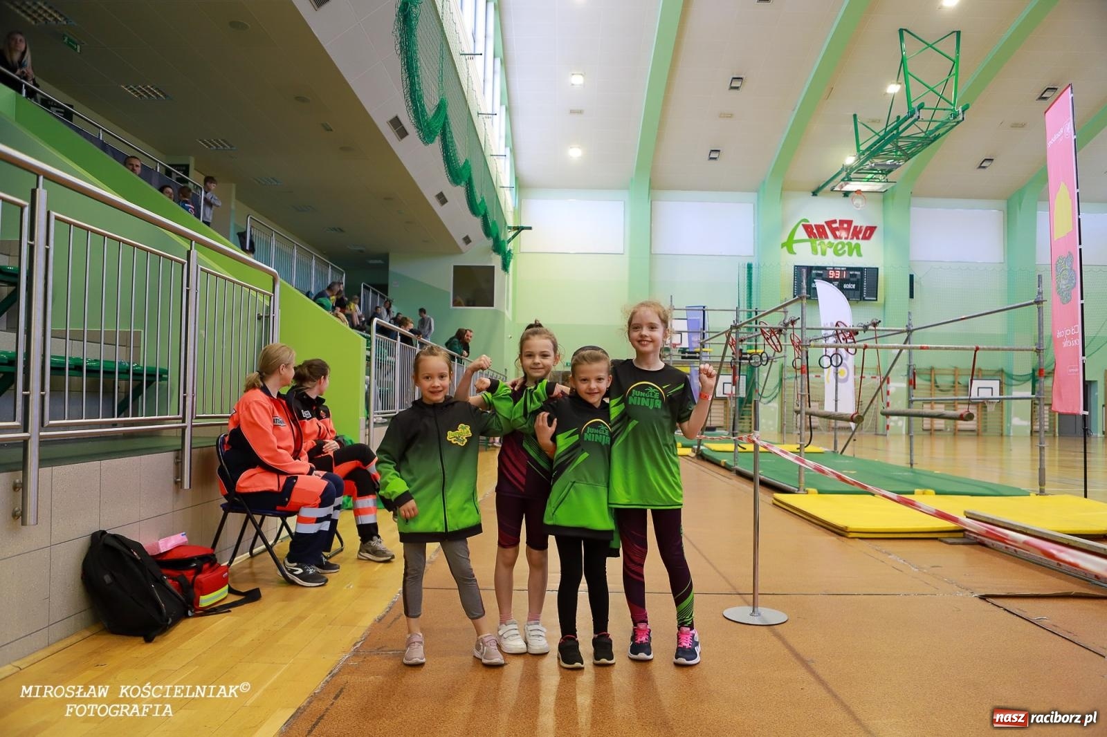 Zdjęcie w galerii na portalu naszraciborz.pl: Ponad 100 młodych zawodników na Mistrzostwach Śląska Ninja Monkey Kids w Raciborzu wiadomości z regionu