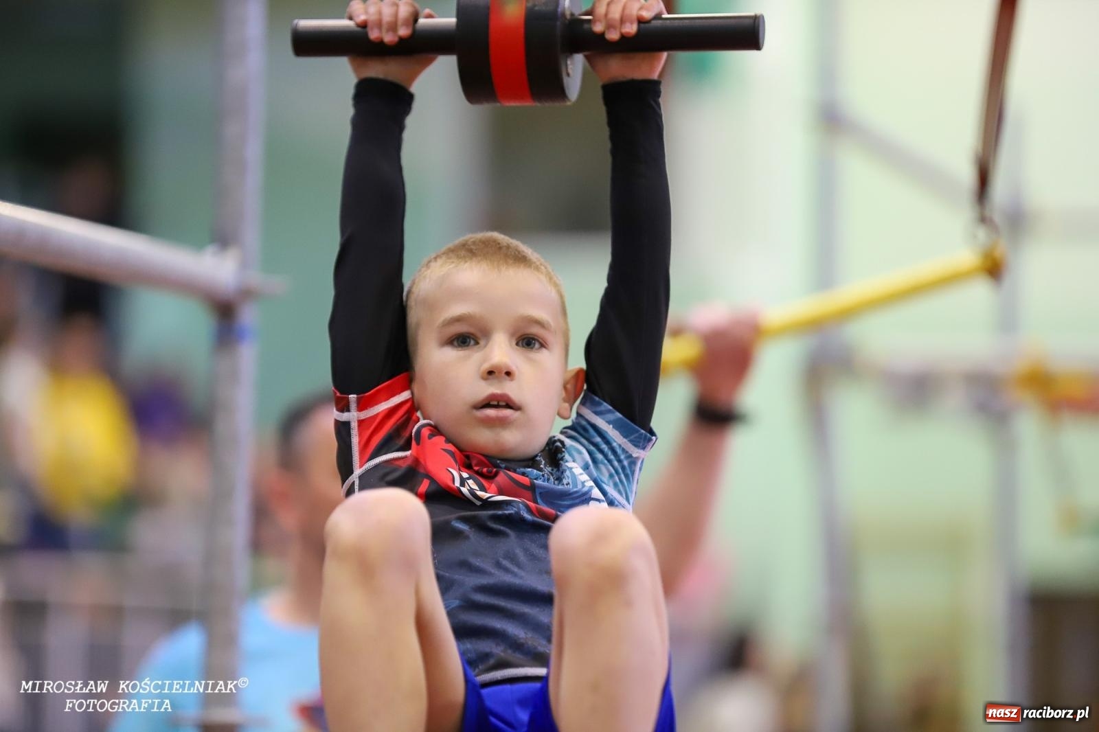 Zdjęcie w galerii na portalu naszraciborz.pl: Ponad 100 młodych zawodników na Mistrzostwach Śląska Ninja Monkey Kids w Raciborzu wiadomości z regionu
