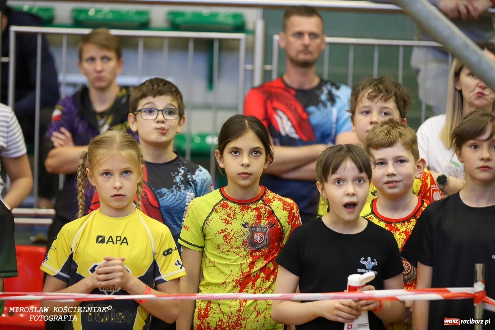 Zdjęcie w galerii na portalu naszraciborz.pl: Ponad 100 młodych zawodników na Mistrzostwach Śląska Ninja Monkey Kids w Raciborzu wiadomości z regionu