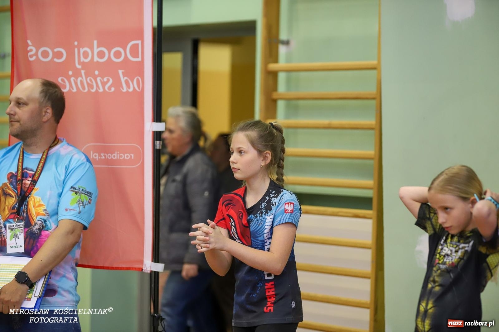 Zdjęcie w galerii na portalu naszraciborz.pl: Ponad 100 młodych zawodników na Mistrzostwach Śląska Ninja Monkey Kids w Raciborzu wiadomości z regionu