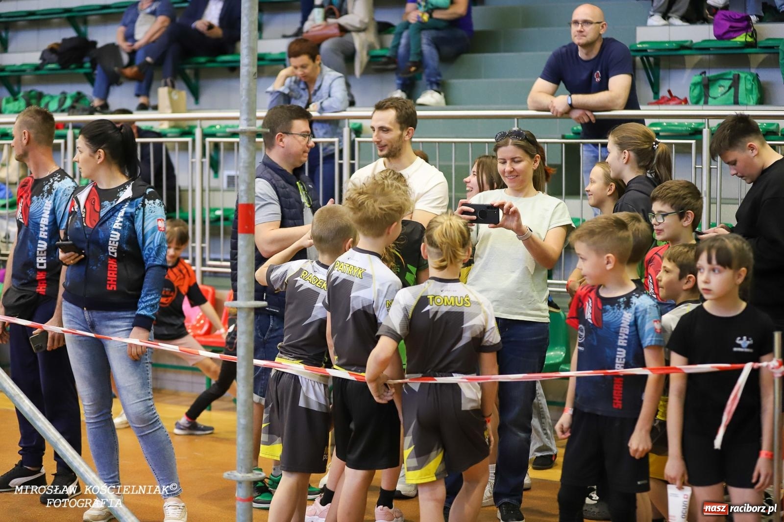 Zdjęcie w galerii na portalu naszraciborz.pl: Ponad 100 młodych zawodników na Mistrzostwach Śląska Ninja Monkey Kids w Raciborzu wiadomości z regionu