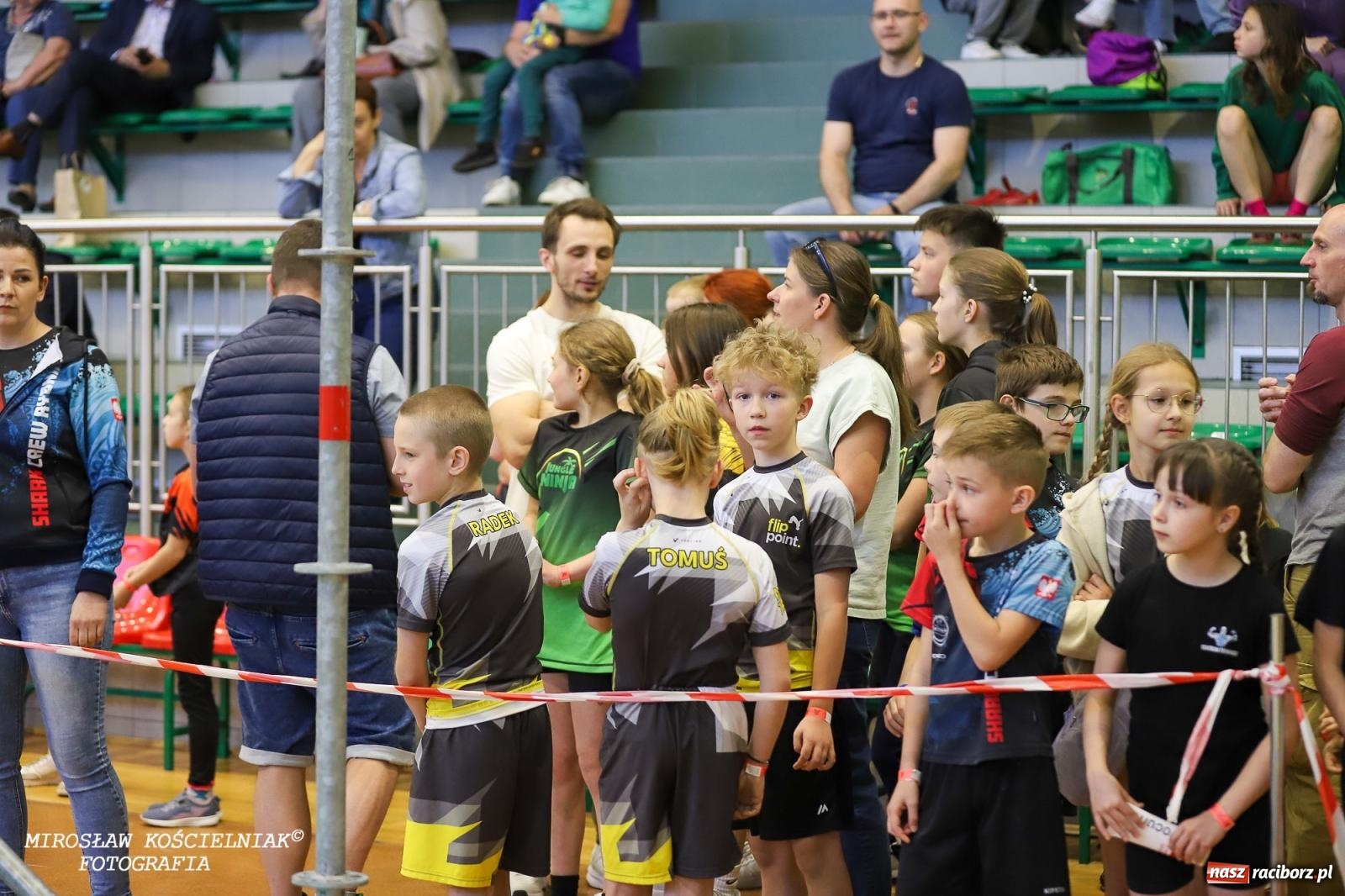 Zdjęcie w galerii na portalu naszraciborz.pl: Ponad 100 młodych zawodników na Mistrzostwach Śląska Ninja Monkey Kids w Raciborzu wiadomości z regionu