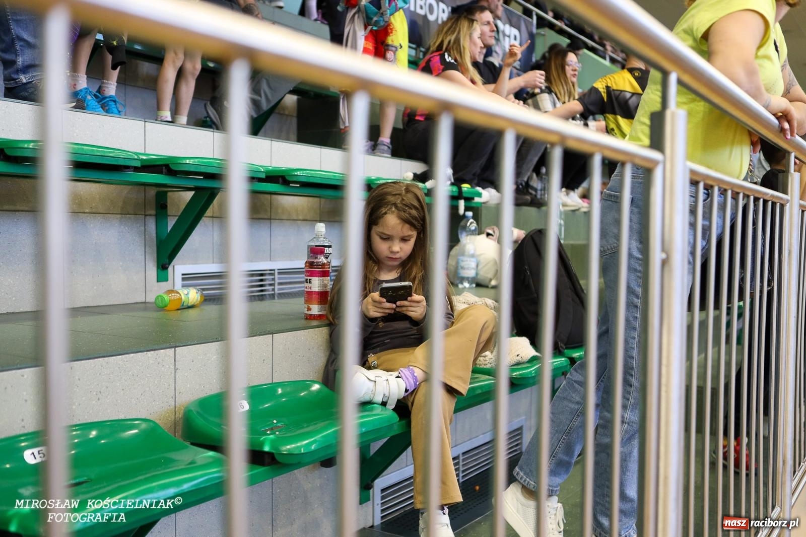 Zdjęcie w galerii na portalu naszraciborz.pl: Ponad 100 młodych zawodników na Mistrzostwach Śląska Ninja Monkey Kids w Raciborzu wiadomości z regionu