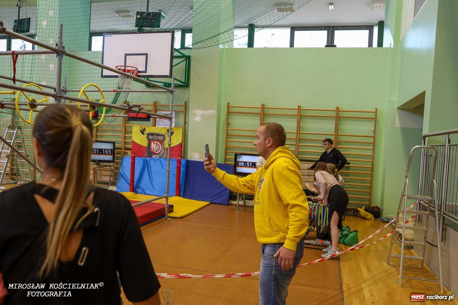 Zdjęcie w galerii na portalu naszraciborz.pl: Ponad 100 młodych zawodników na Mistrzostwach Śląska Ninja Monkey Kids w Raciborzu wiadomości z regionu