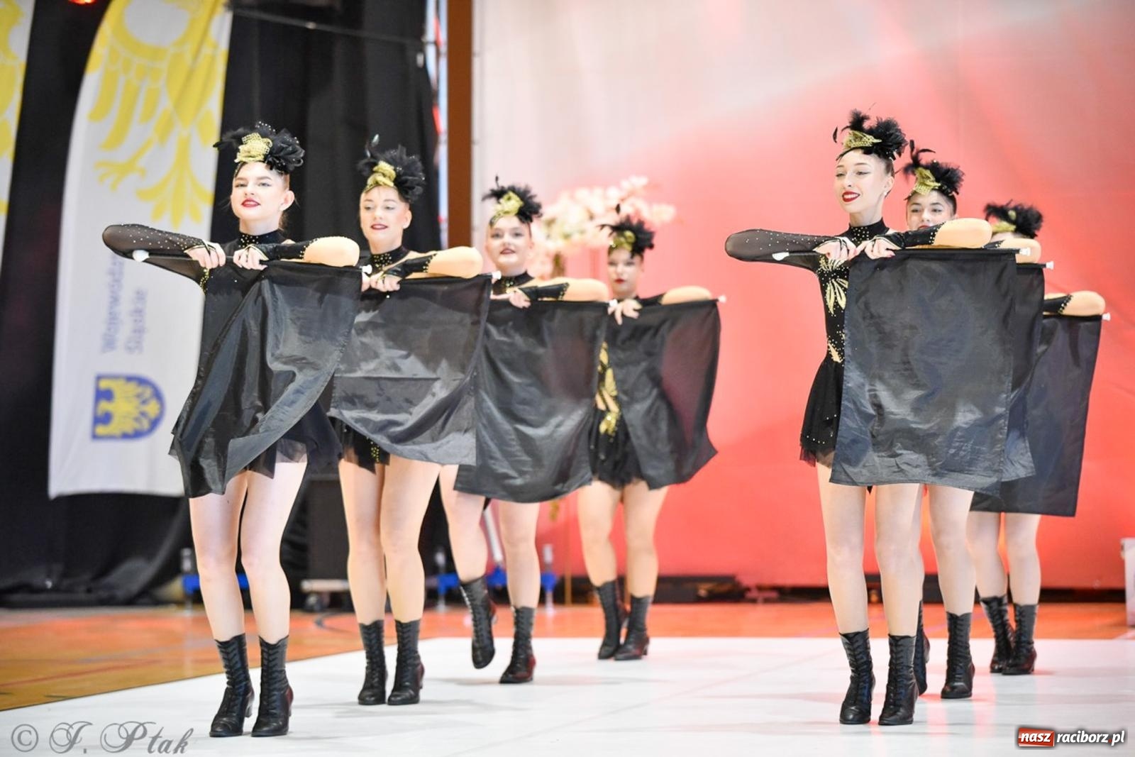 Zdjęcie w galerii na portalu naszraciborz.pl: Rudnik gościł mistrzostwa Polski mażoretek [FOTO] wiadomości z regionu