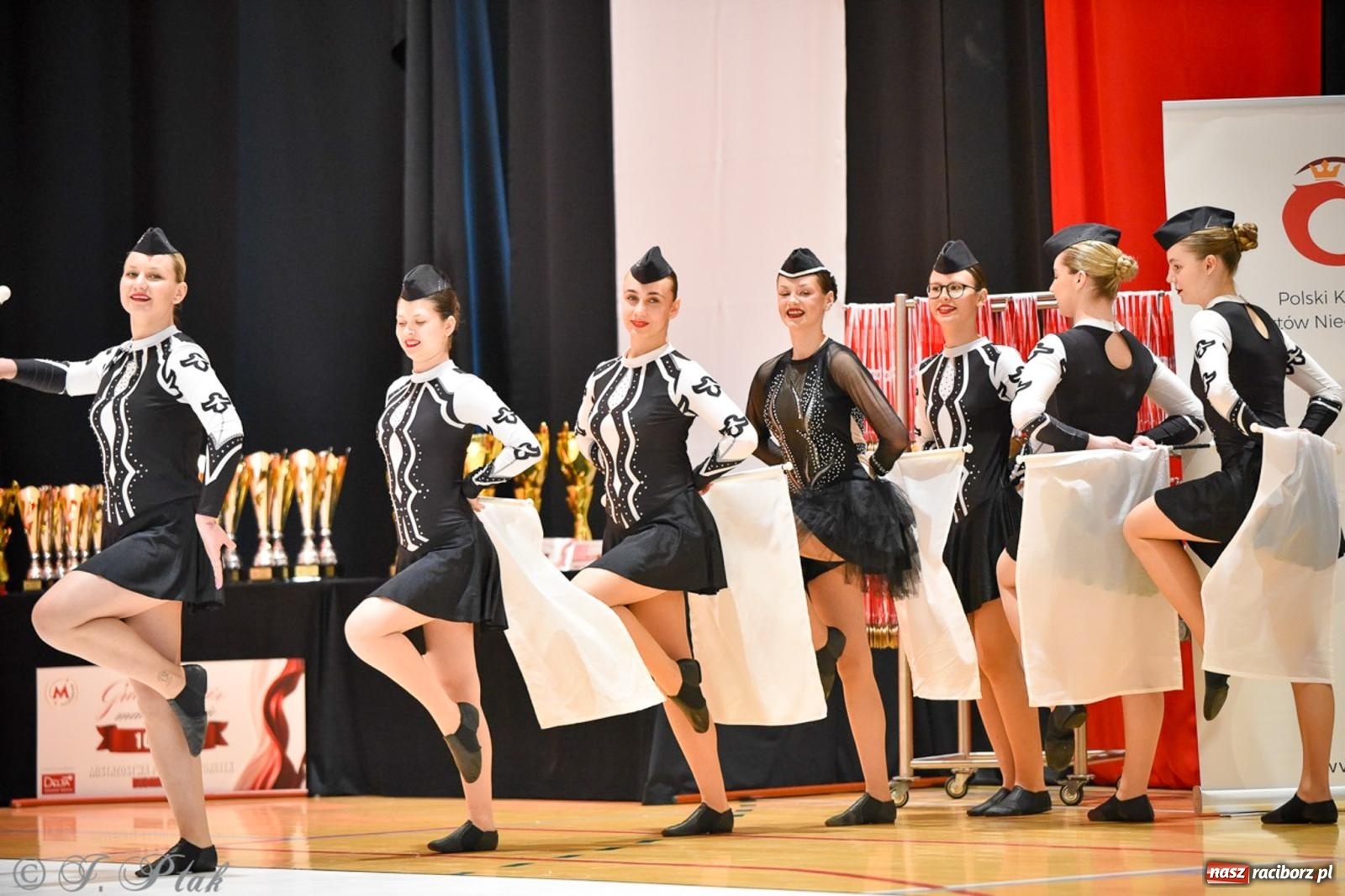 Zdjęcie w galerii na portalu naszraciborz.pl: Rudnik gościł mistrzostwa Polski mażoretek [FOTO] wiadomości z regionu