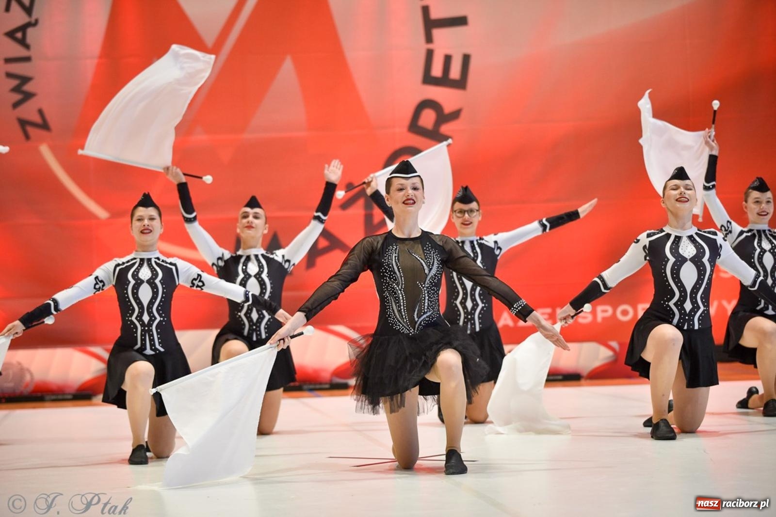 Zdjęcie w galerii na portalu naszraciborz.pl: Rudnik gościł mistrzostwa Polski mażoretek [FOTO] wiadomości z regionu