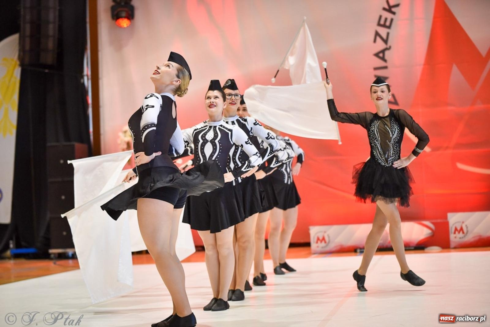 Zdjęcie w galerii na portalu naszraciborz.pl: Rudnik gościł mistrzostwa Polski mażoretek [FOTO] wiadomości z regionu