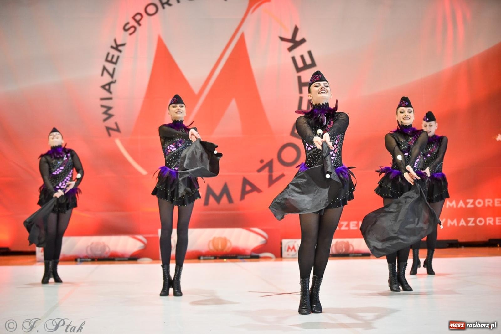 Zdjęcie w galerii na portalu naszraciborz.pl: Rudnik gościł mistrzostwa Polski mażoretek [FOTO] wiadomości z regionu