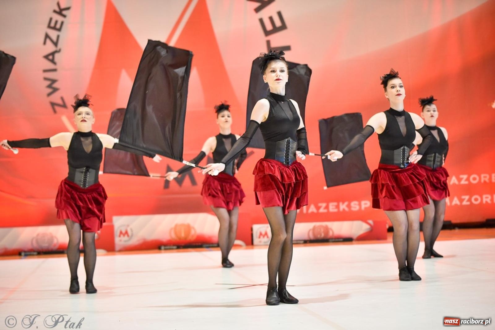 Zdjęcie w galerii na portalu naszraciborz.pl: Rudnik gościł mistrzostwa Polski mażoretek [FOTO] wiadomości z regionu