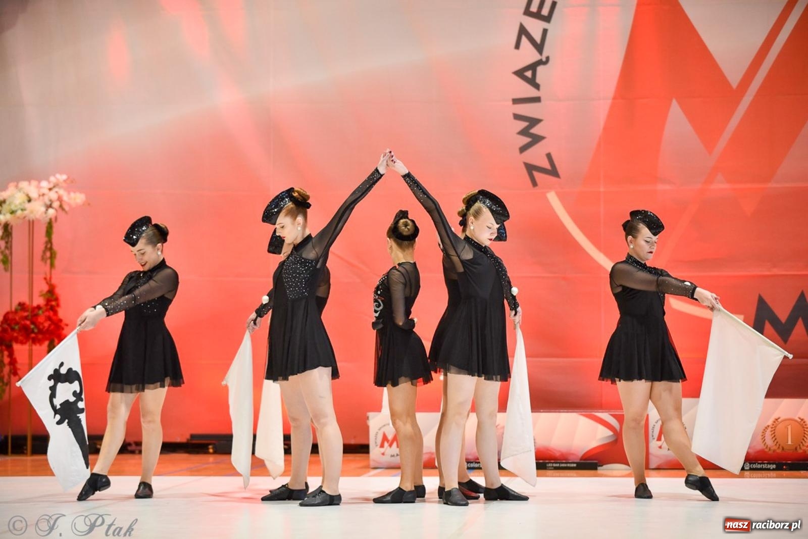 Zdjęcie w galerii na portalu naszraciborz.pl: Rudnik gościł mistrzostwa Polski mażoretek [FOTO] wiadomości z regionu