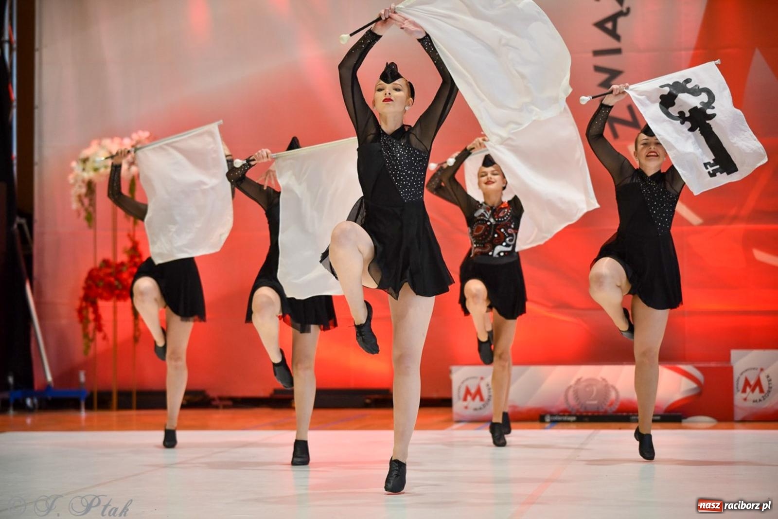 Zdjęcie w galerii na portalu naszraciborz.pl: Rudnik gościł mistrzostwa Polski mażoretek [FOTO] wiadomości z regionu