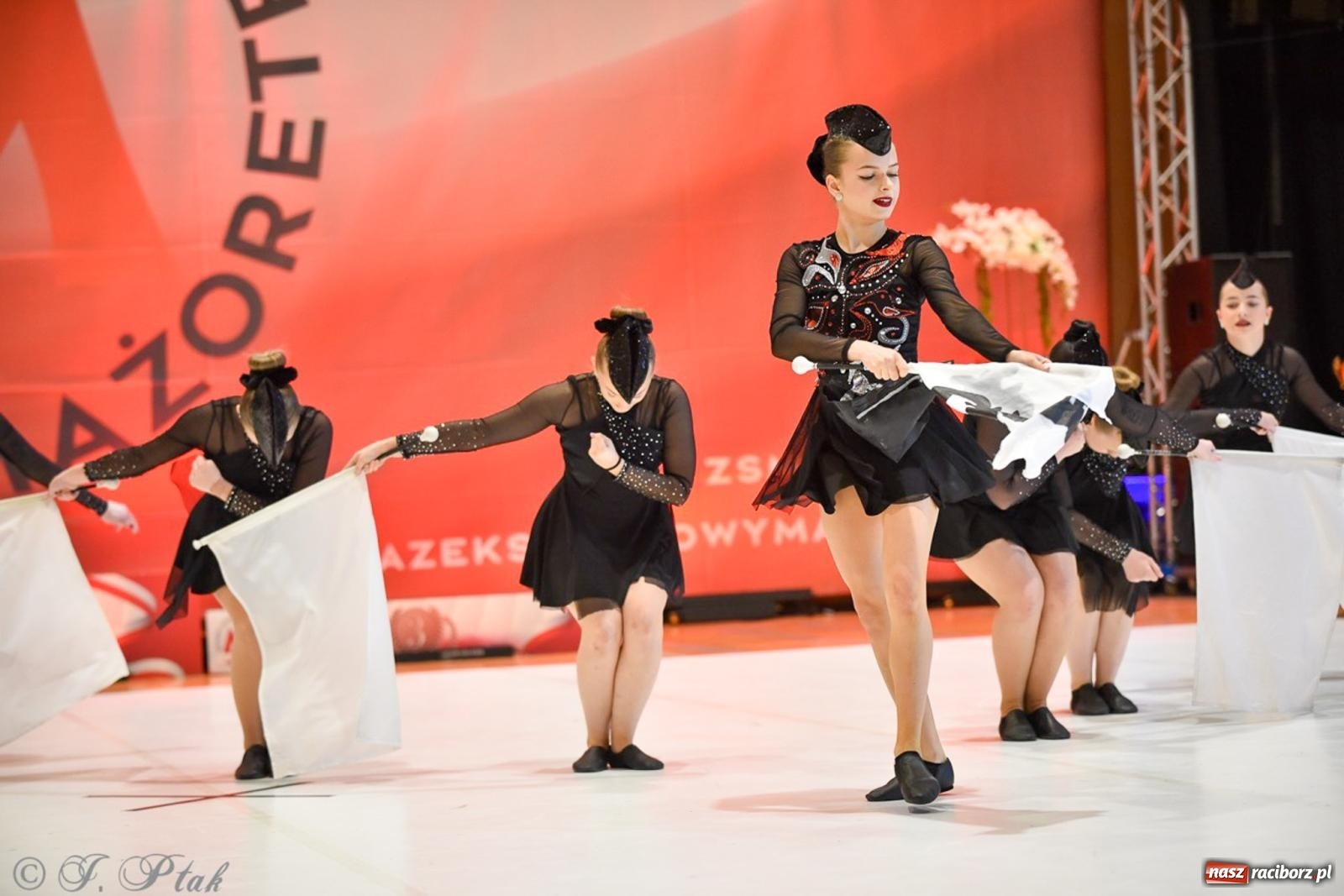 Zdjęcie w galerii na portalu naszraciborz.pl: Rudnik gościł mistrzostwa Polski mażoretek [FOTO] wiadomości z regionu