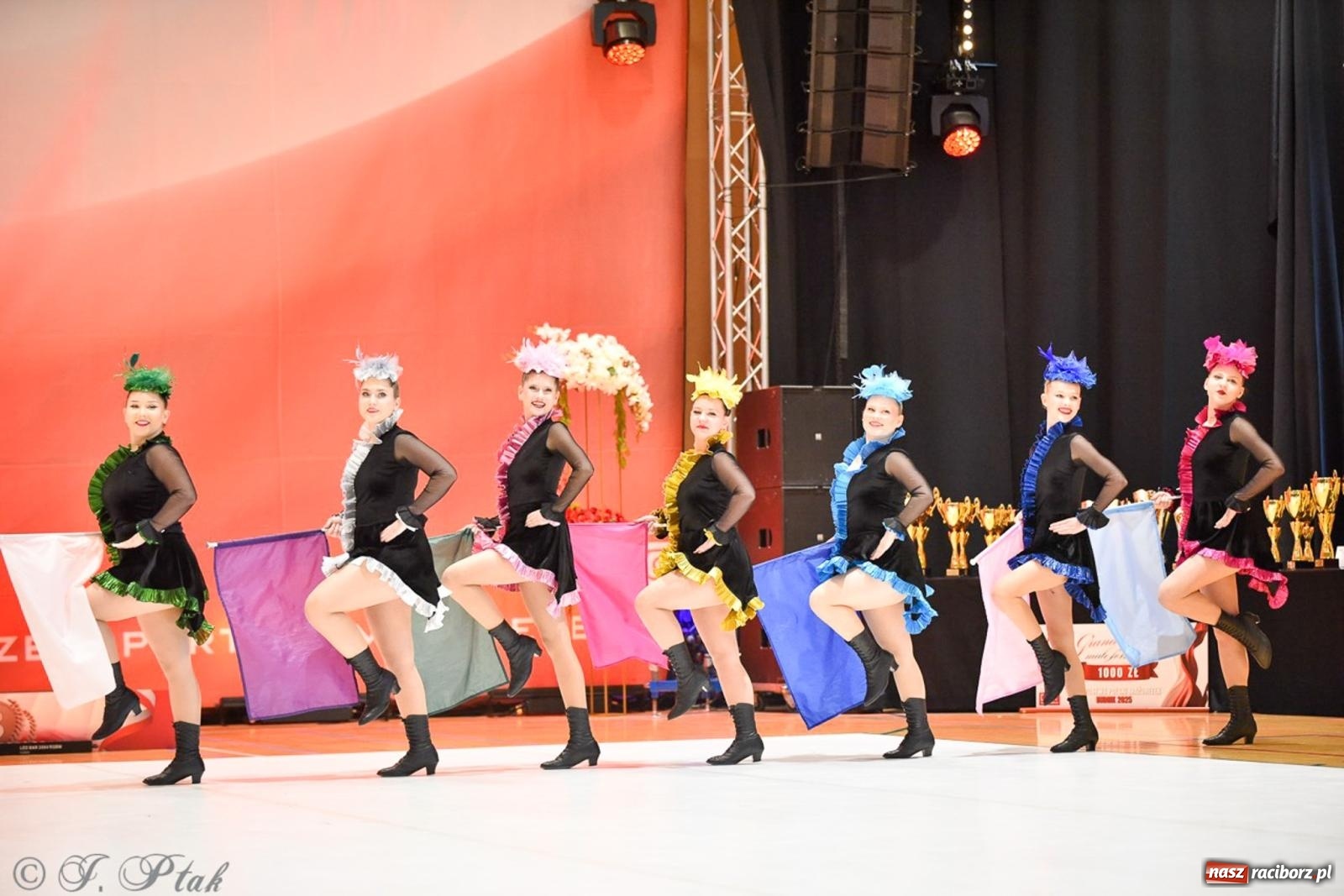 Zdjęcie w galerii na portalu naszraciborz.pl: Rudnik gościł mistrzostwa Polski mażoretek [FOTO] wiadomości z regionu