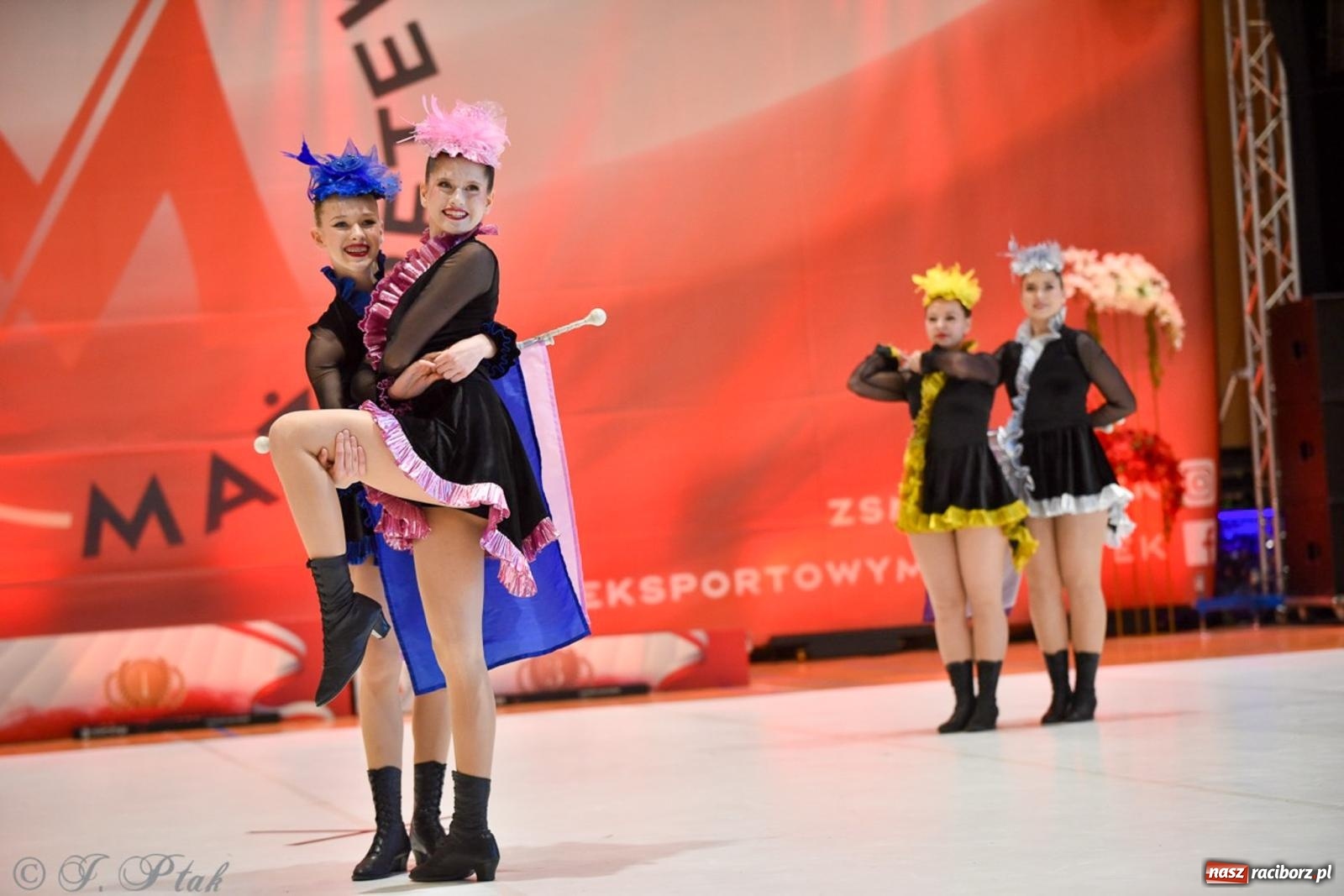 Zdjęcie w galerii na portalu naszraciborz.pl: Rudnik gościł mistrzostwa Polski mażoretek [FOTO] wiadomości z regionu