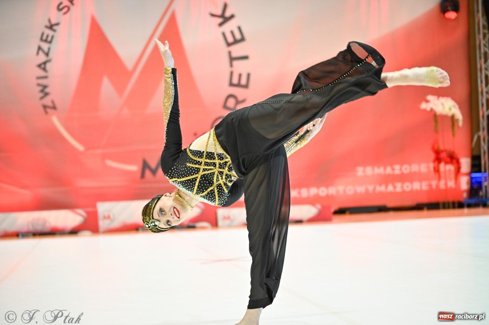 Zdjęcie w galerii na portalu naszraciborz.pl: Rudnik gościł mistrzostwa Polski mażoretek [FOTO] wiadomości z regionu