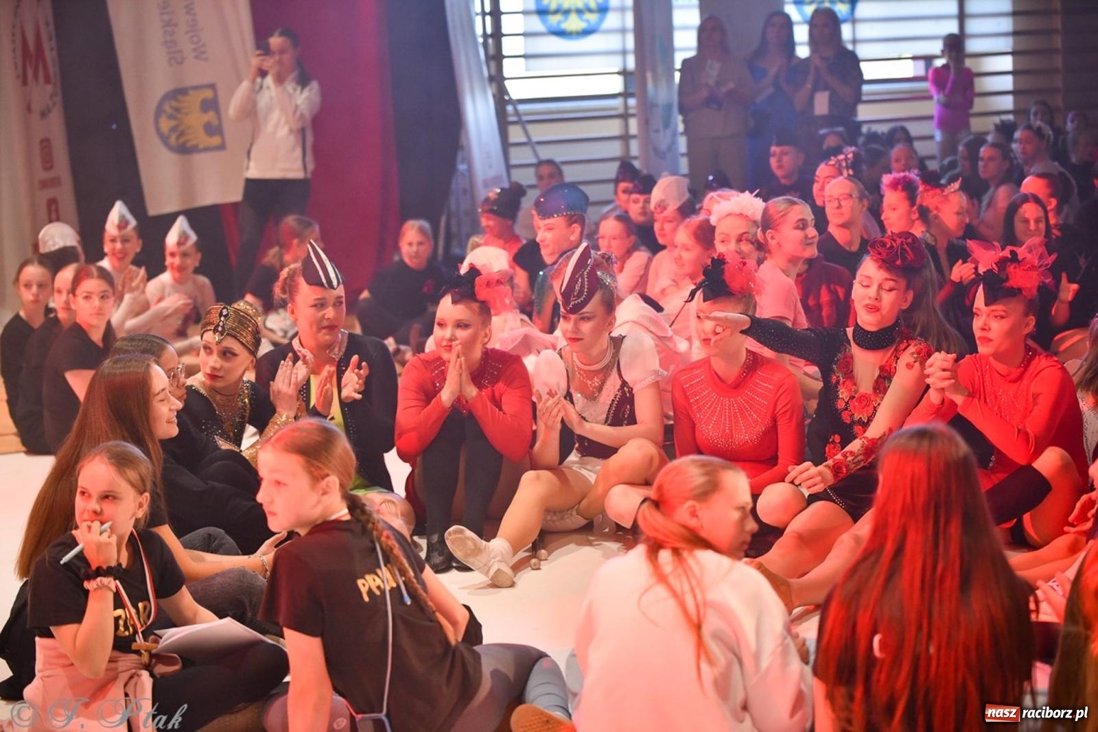 Zdjęcie w galerii na portalu naszraciborz.pl: Rudnik gościł mistrzostwa Polski mażoretek [FOTO] wiadomości z regionu