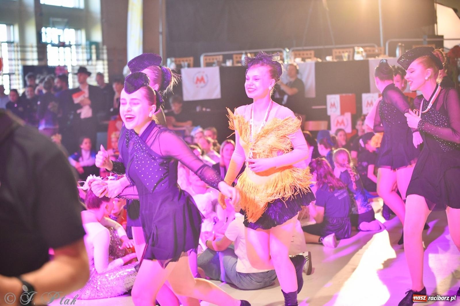 Zdjęcie w galerii na portalu naszraciborz.pl: Rudnik gościł mistrzostwa Polski mażoretek [FOTO] wiadomości z regionu