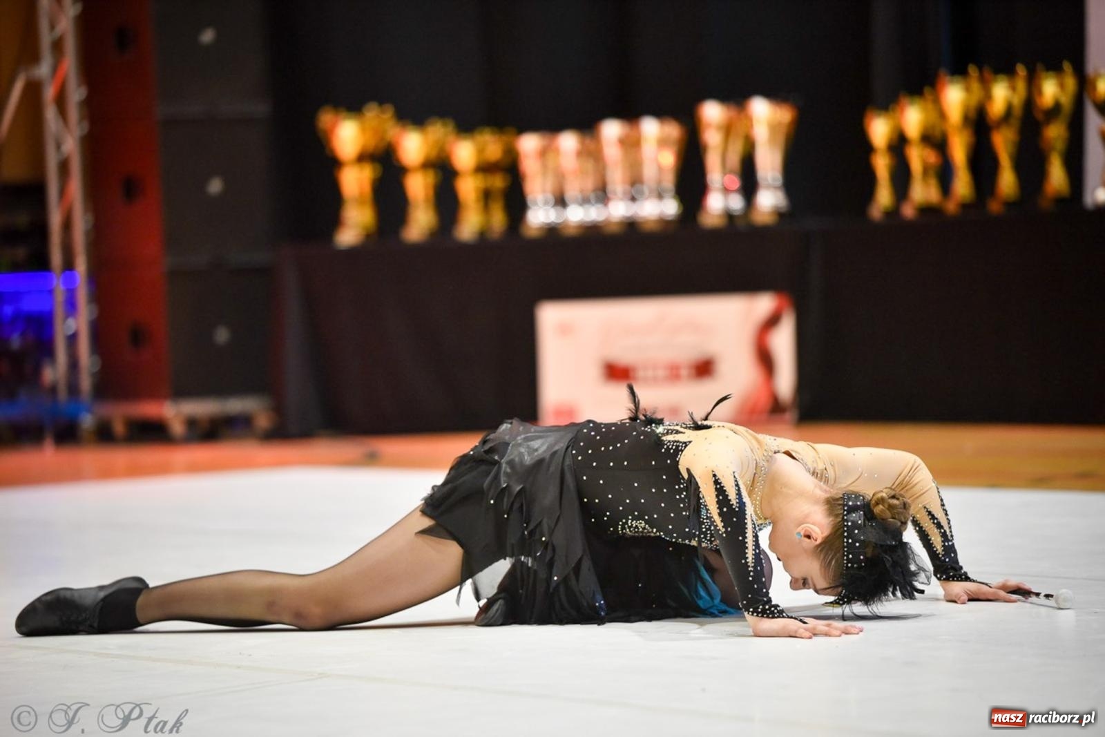 Zdjęcie w galerii na portalu naszraciborz.pl: Rudnik gościł mistrzostwa Polski mażoretek [FOTO] wiadomości z regionu