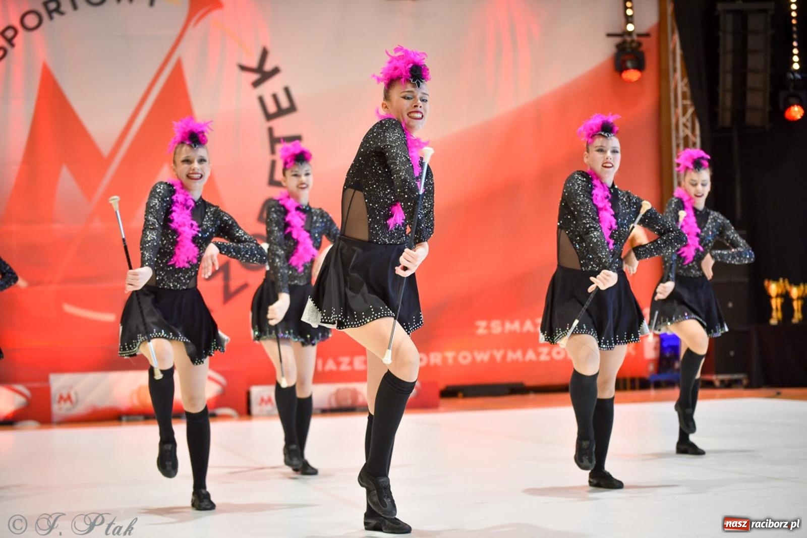 Zdjęcie w galerii na portalu naszraciborz.pl: Rudnik gościł mistrzostwa Polski mażoretek [FOTO] wiadomości z regionu