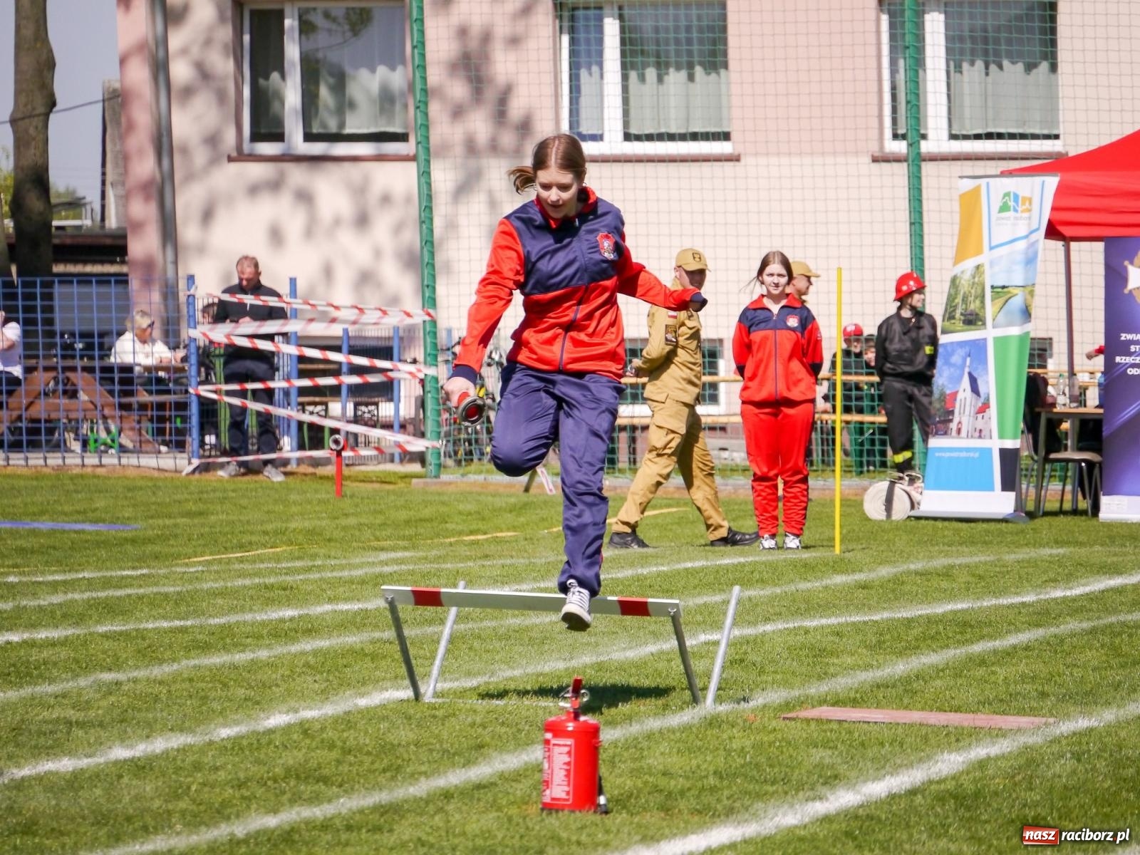 Zdjęcie w galerii na portalu naszraciborz.pl: Powiatowe zawody sportowo-pożarnicze na bis wiadomości z regionu